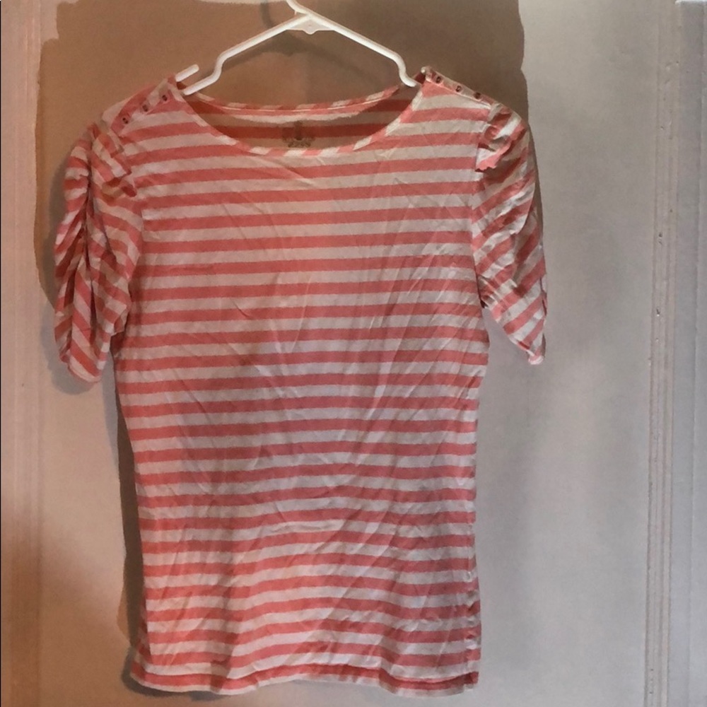 Women’s Izod shirt size Medium